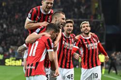 英雄联盟总决赛-包含意甲球队引进新外援，引发球迷讨论的词条