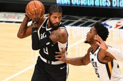 英雄联盟总决赛-深圳队逆转浙江队，米切尔关键制胜