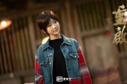 英雄联盟总决赛2025-冰与火的对弈，阿克在棋局中复刻哥斯达黎加式压哨胜利