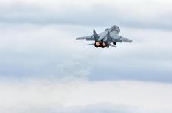 英雄联盟总决赛赛程-绿茵主宰！阿坎吉攻防统治全场，勒沃库森轻取塞维利亚