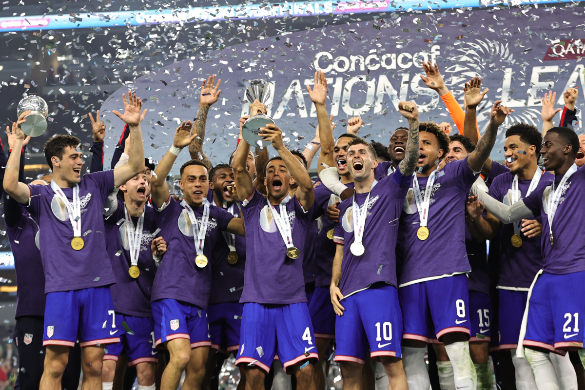 关于罗马连续斩获三分，欧冠资格可能性大增的信息