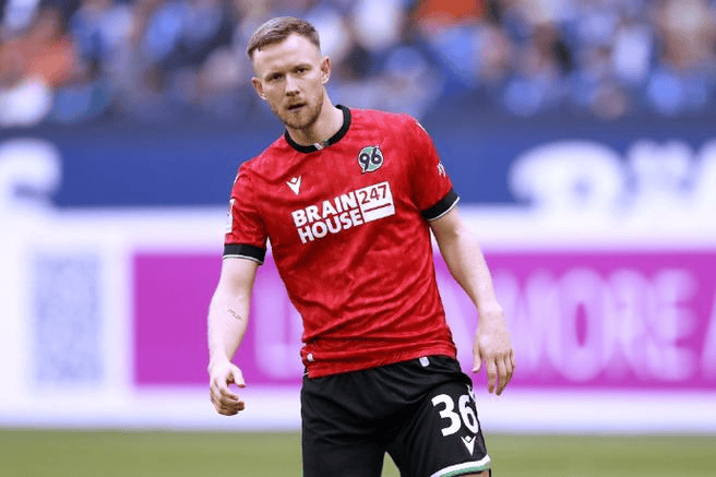 汉诺威连胜结束,球队表现受挫的简单介绍 汉诺威连胜结束,球队表现受挫的简单介绍