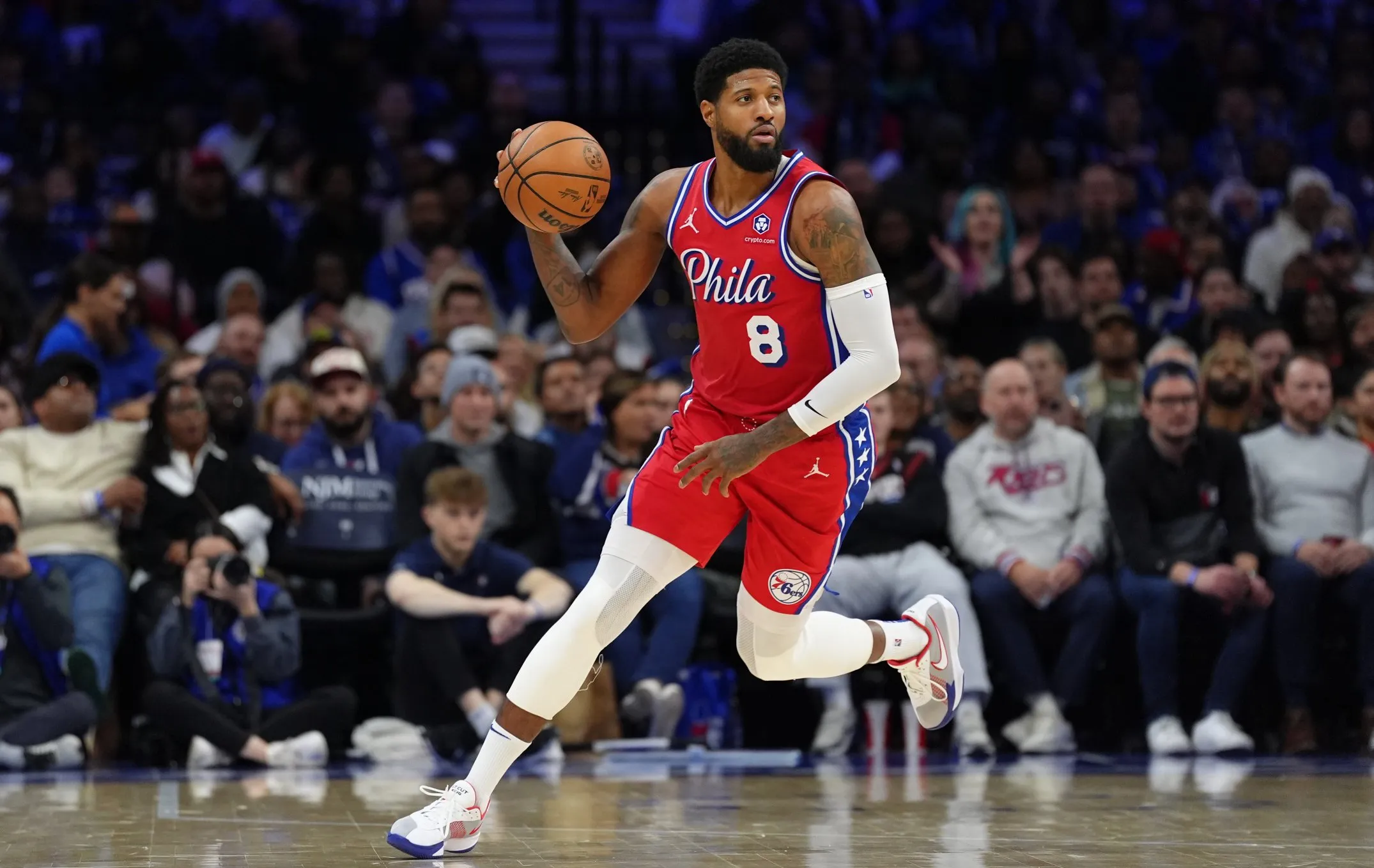 多特蒙德轻取费城76人，保罗·乔治关键团战开团秒人宿命之战全球总决赛，留下经典瞬间的简单介绍