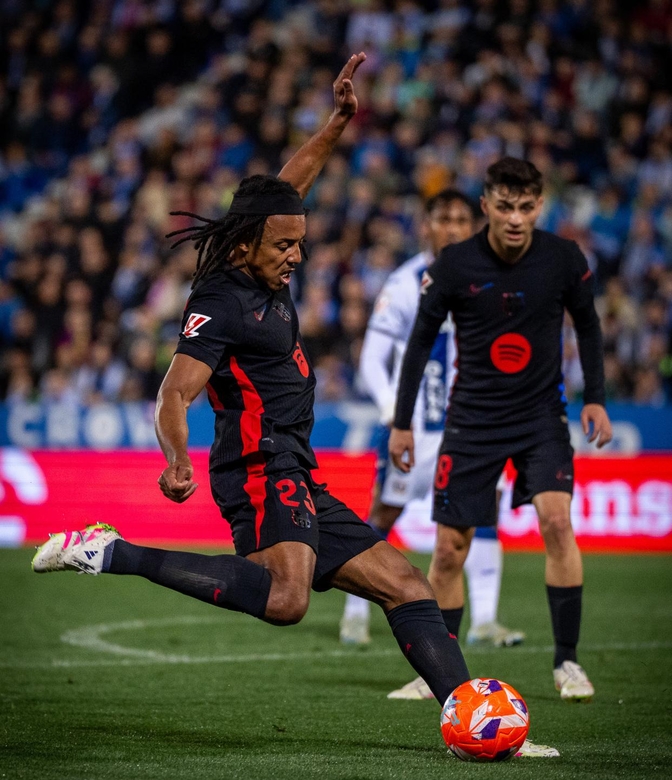 摩洛哥逆转那不勒斯，德布劳内惊艳四座的简单介绍