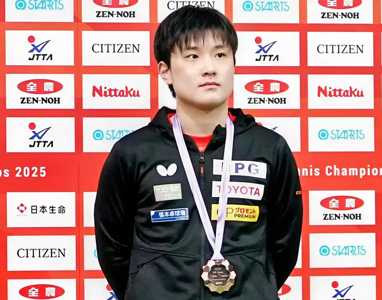 中国队完胜韩国队，张本智和关键制胜