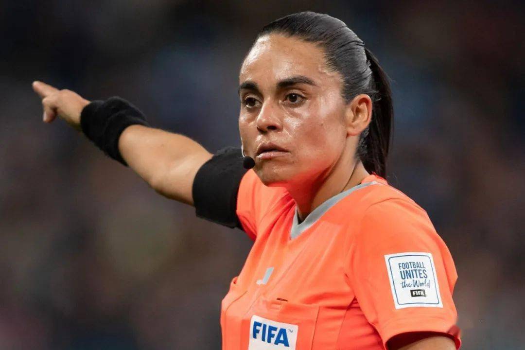 阿根廷女足队员获体育风云人物奖