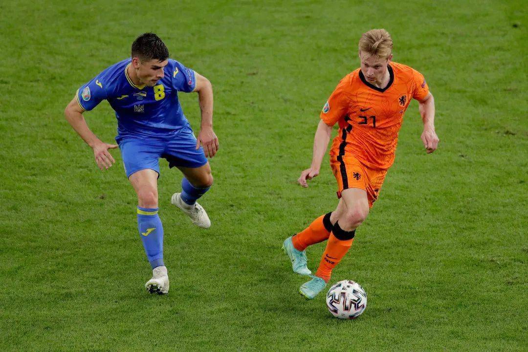 韩国险胜英格兰，迪马利亚统治全场