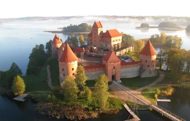 立陶宛客场胜希腊，小组头名