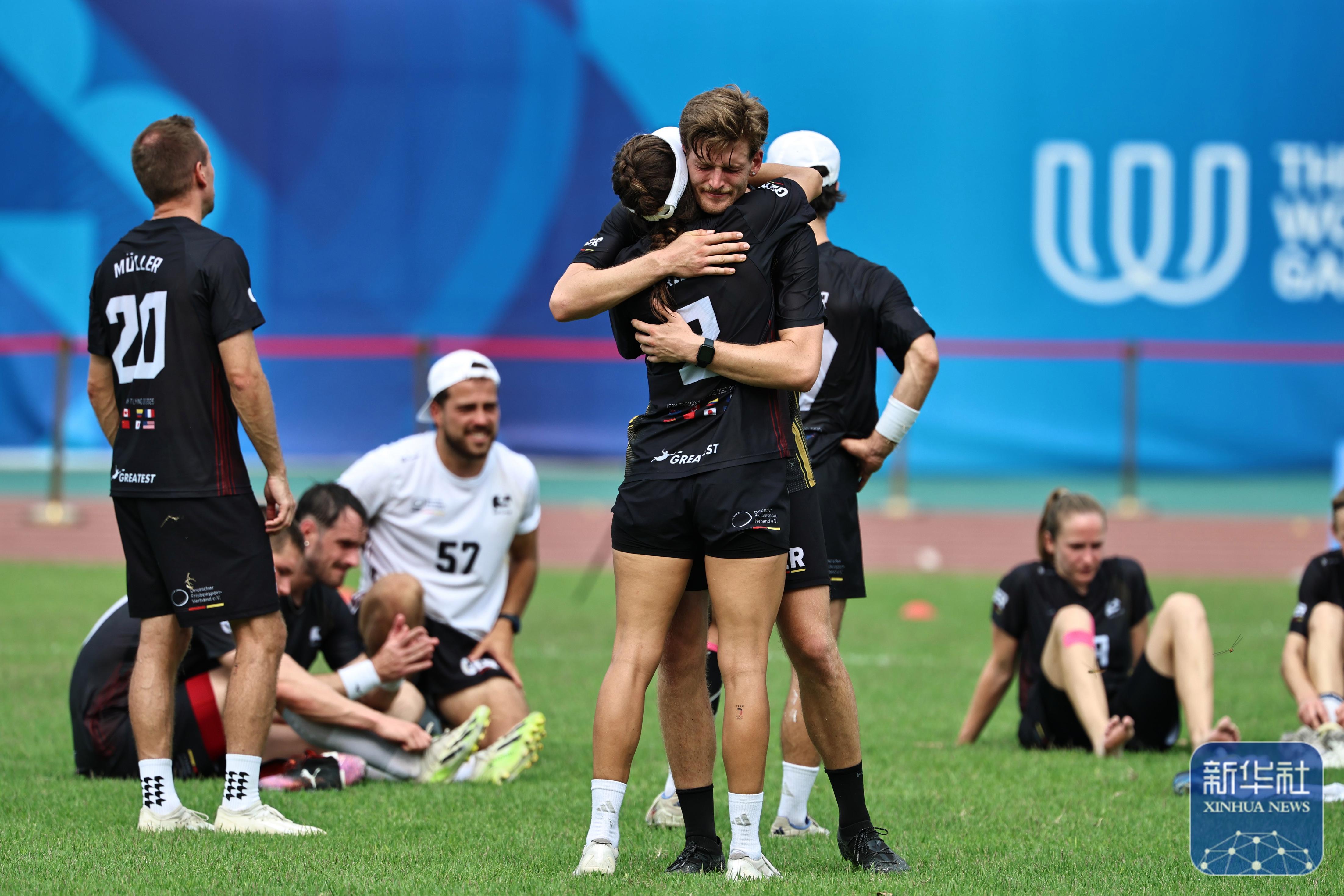 法国队翻盘德国队，安赛龙刷新纪录