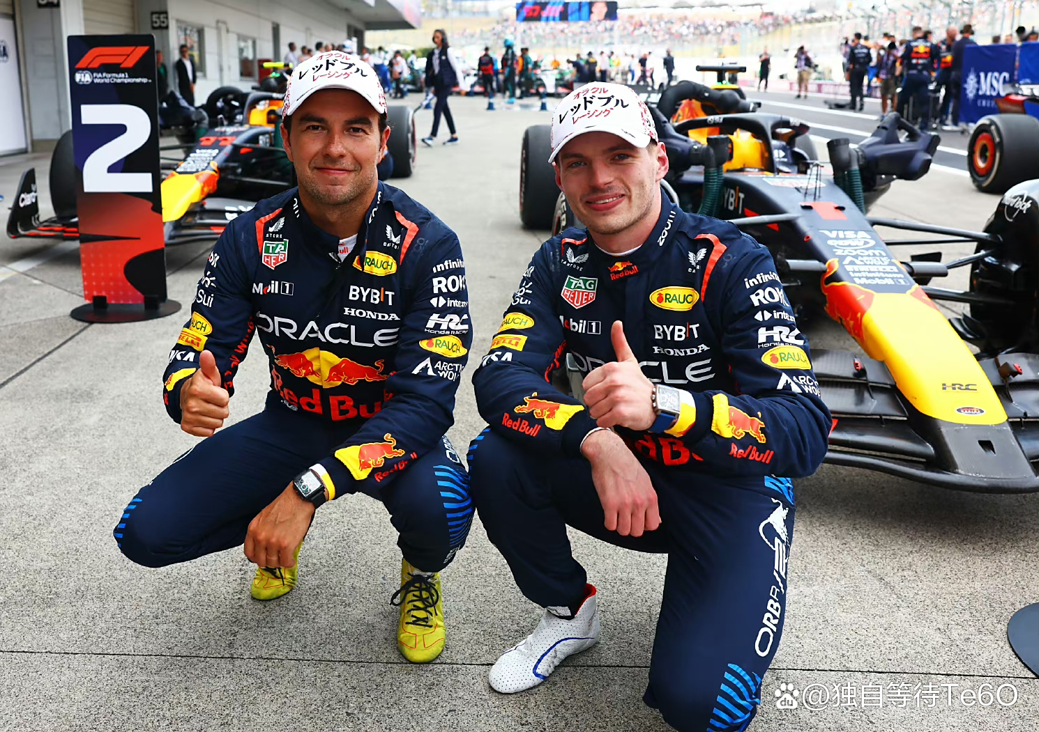 阿斯顿马丁力克红牛二队，佩雷兹惊艳四座