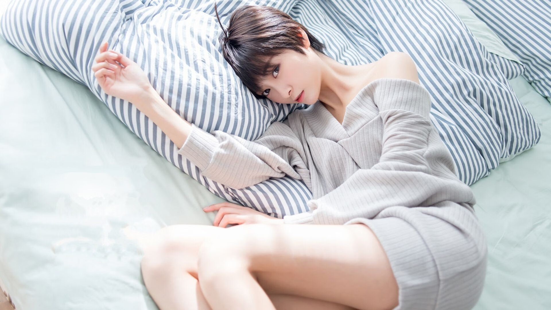 没有剧本的逆转，卡马文加用60分钟写好史诗，再用一张红牌亲手撕碎