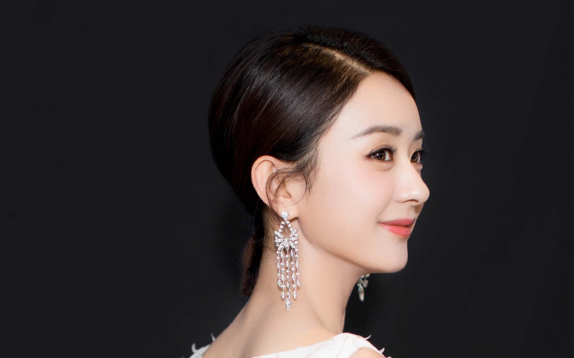 风暴眼中的沉默领袖，孔德用一次爆发点燃乌拉圭的凛冬火焰