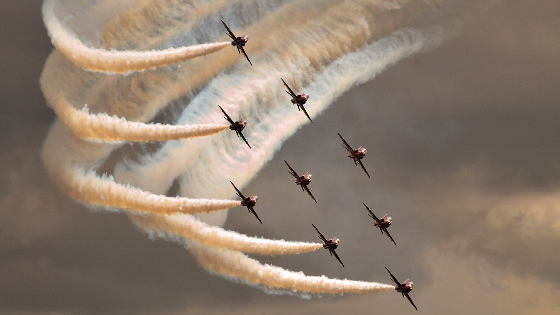 双线叙事下的足球哲学,当西德比遇非杯速胜,偶然中的必然