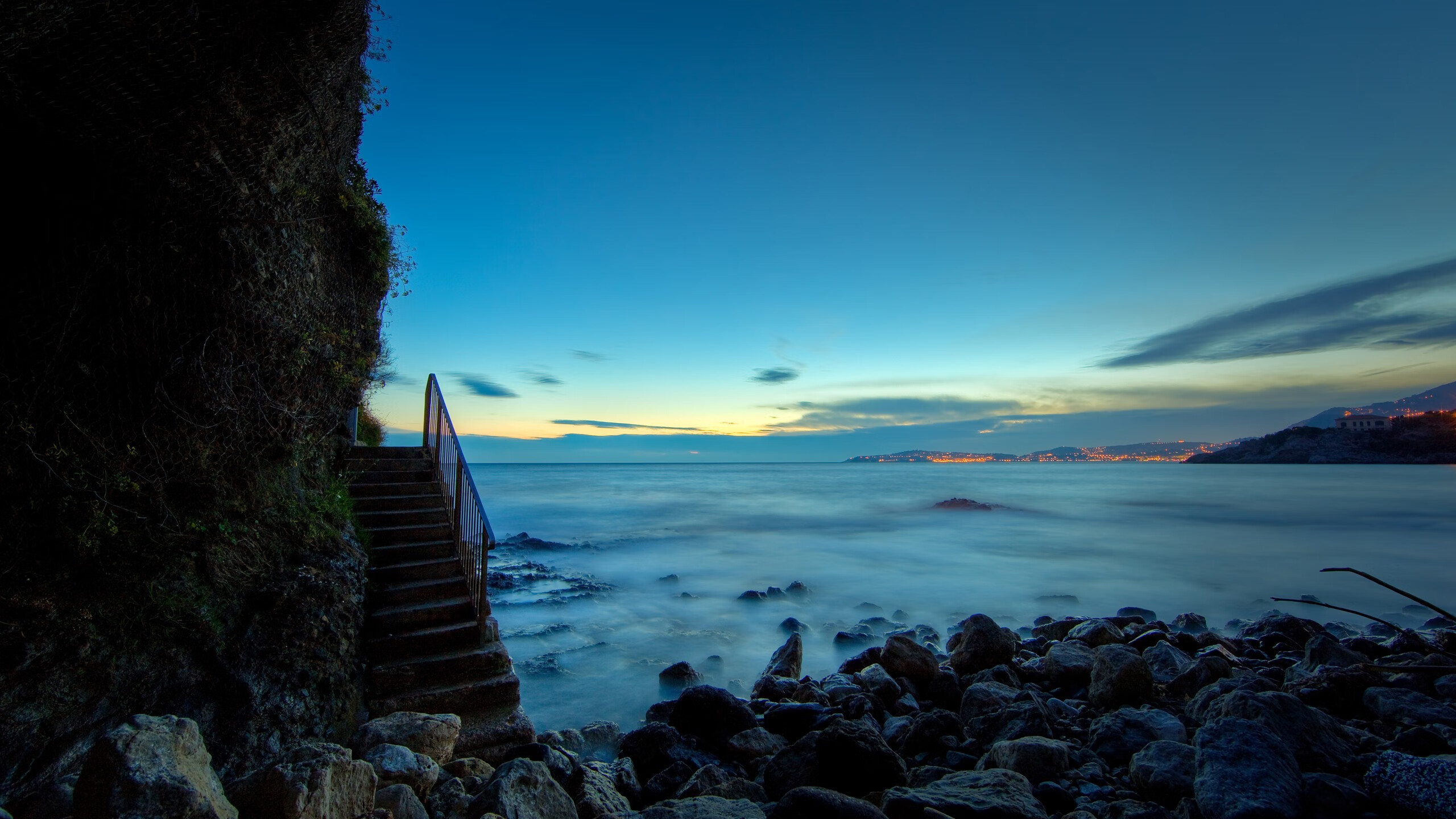 奥运周期关键战，多特蒙德打穿喀麦隆，焦点战背后的战术启示