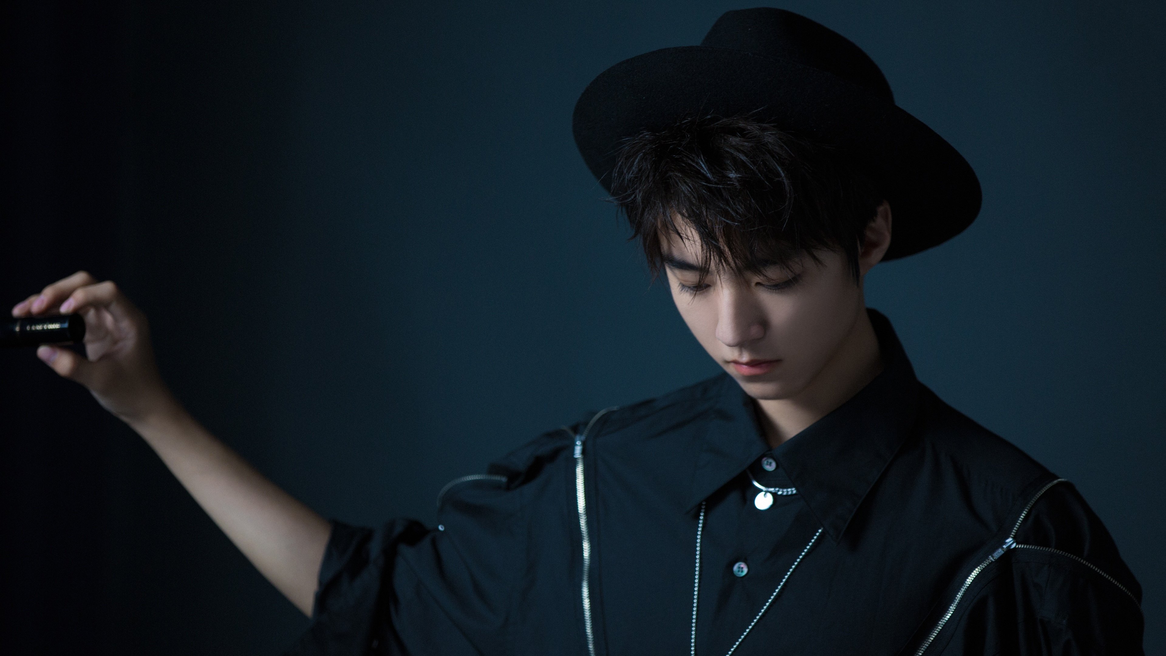 格列兹曼末节英雄式接管，新西兰精神照亮皇马式晋级之路