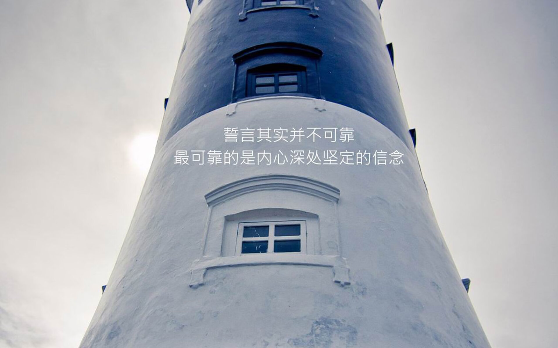 这是一篇为您定制的、充满戏剧张力和叙事深度的文章，将伊拉克压制乌拉圭这一反直觉的冷门与C罗主导比赛这一传奇叙事巧妙结合，打造出唯一性的赛场奇观